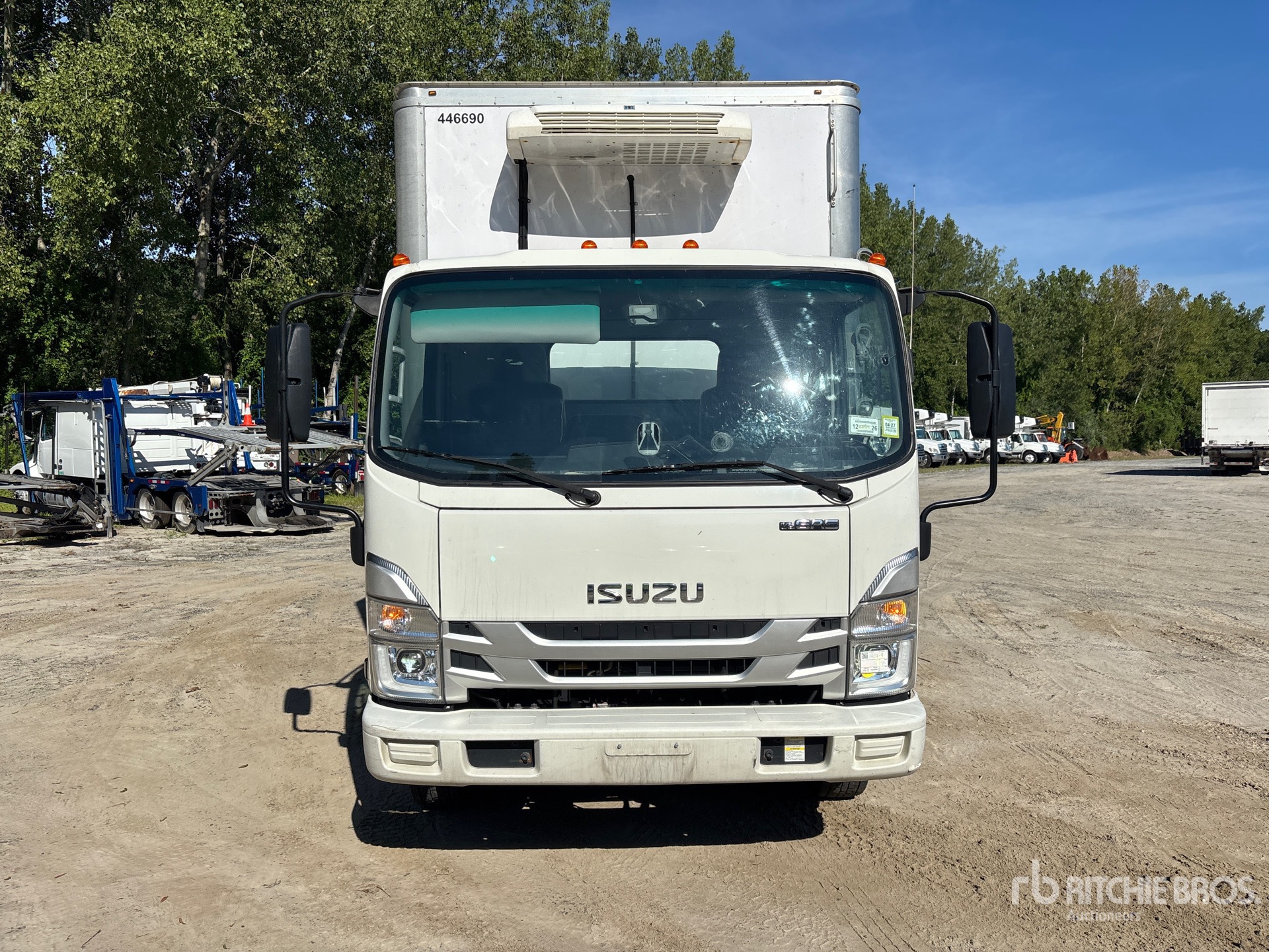 2025 Isuzu NPR