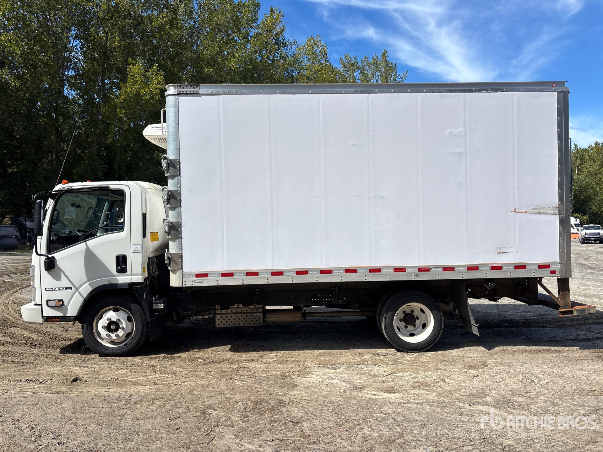 2025 Isuzu NPR HD