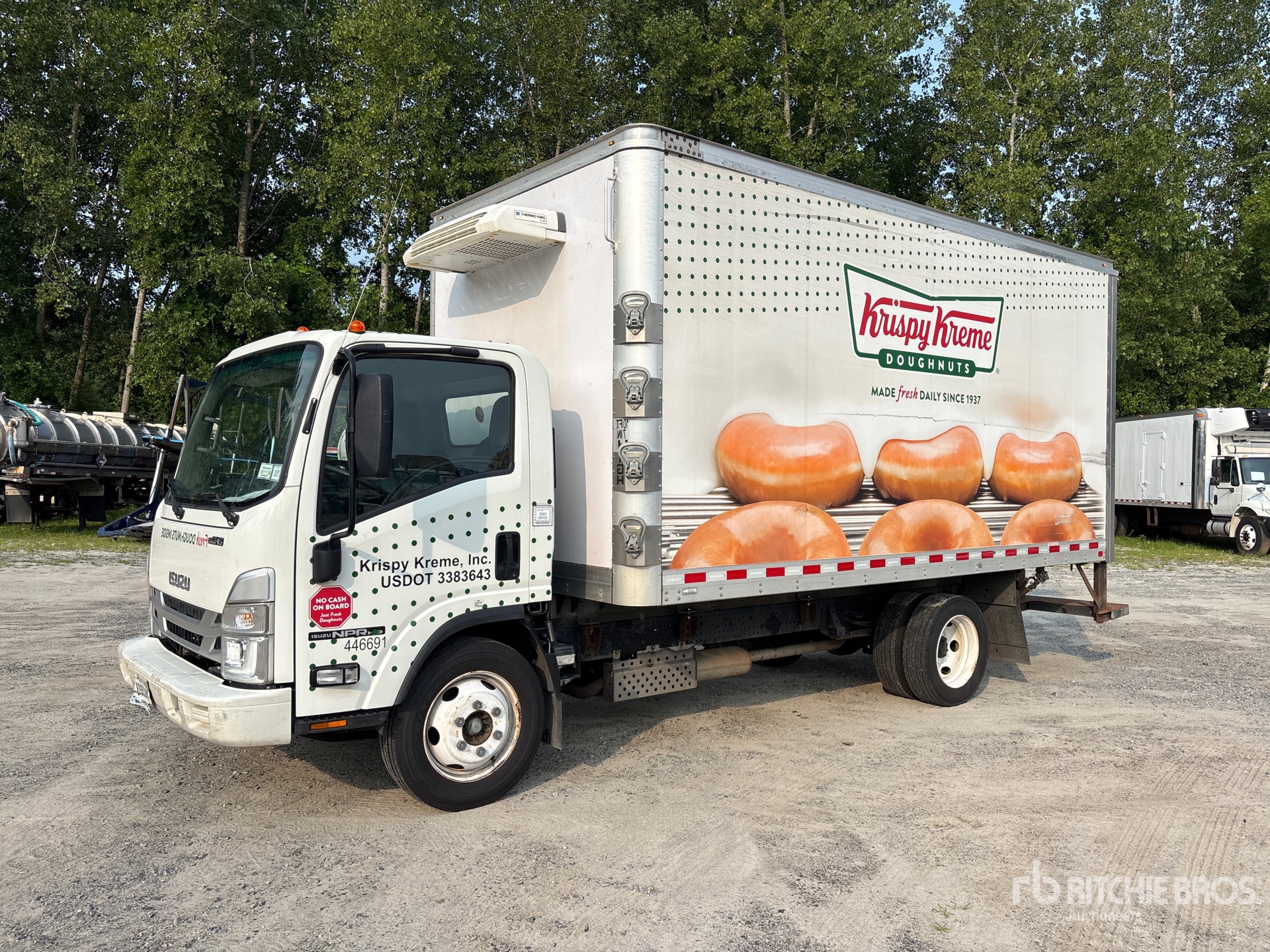 2025 Isuzu NPR