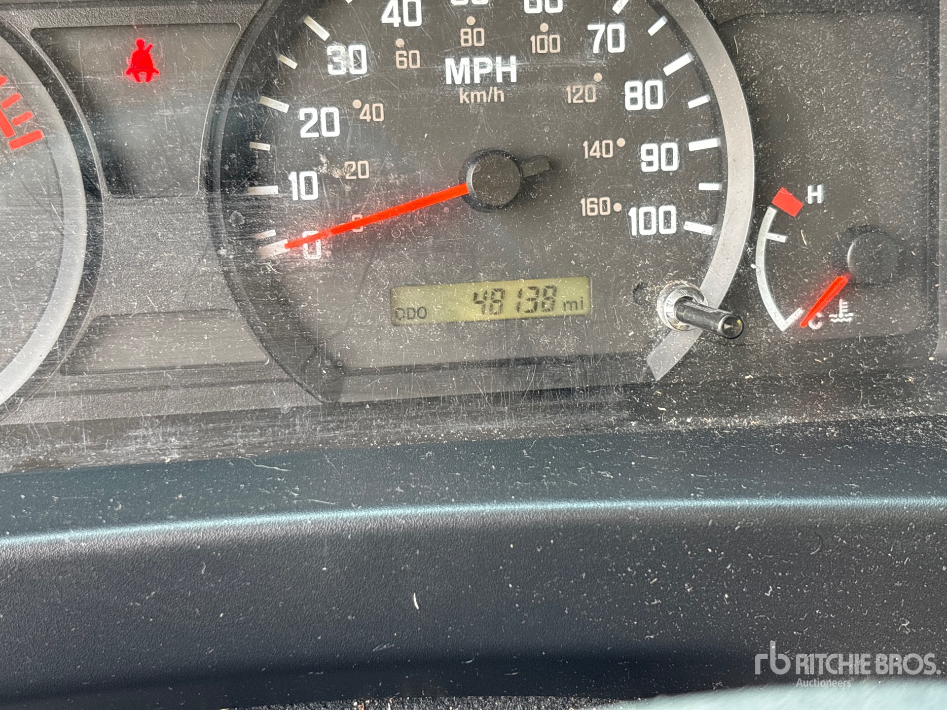 2025 Isuzu NPR