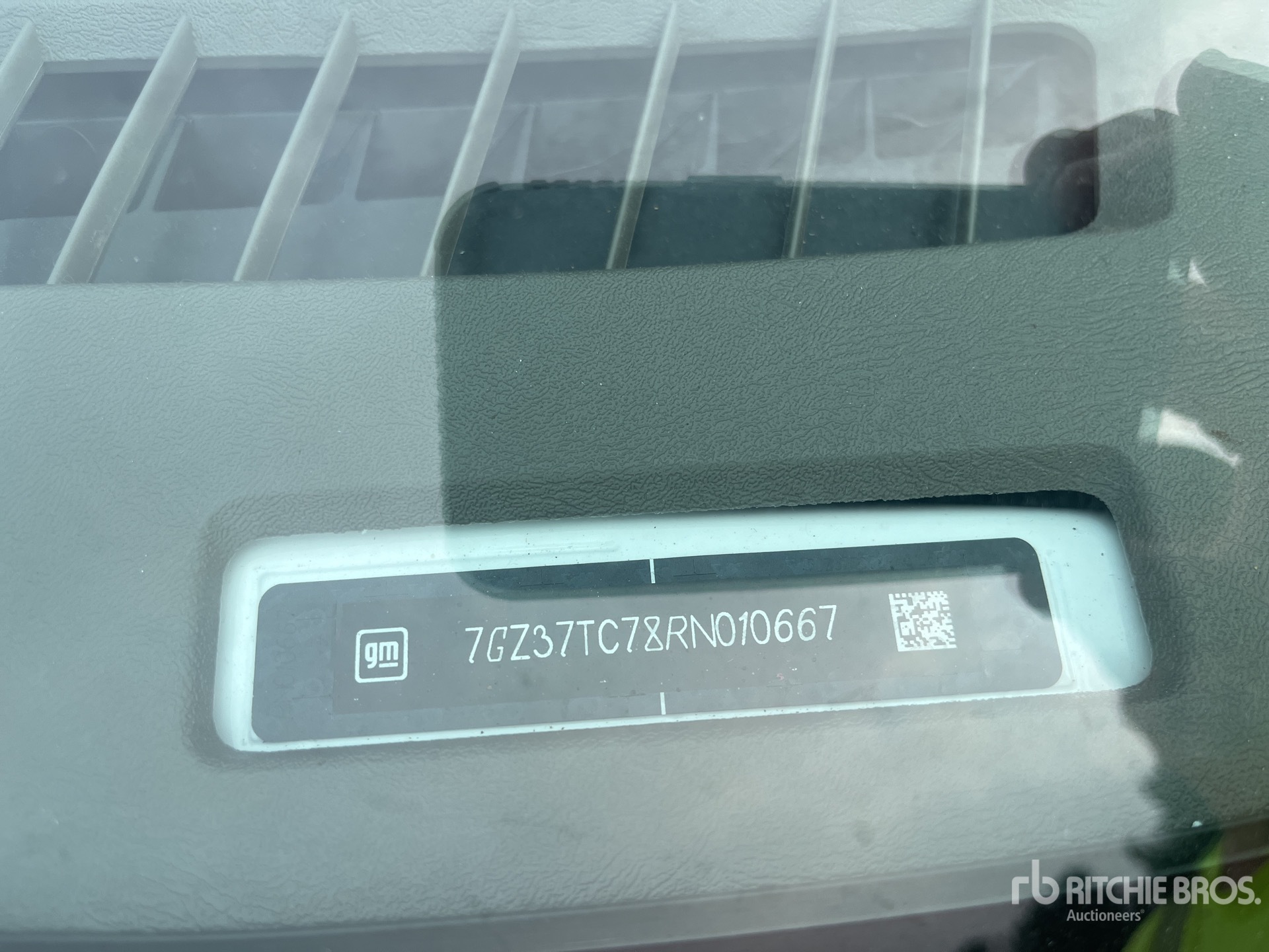 2024 GMC SAVANA G3500