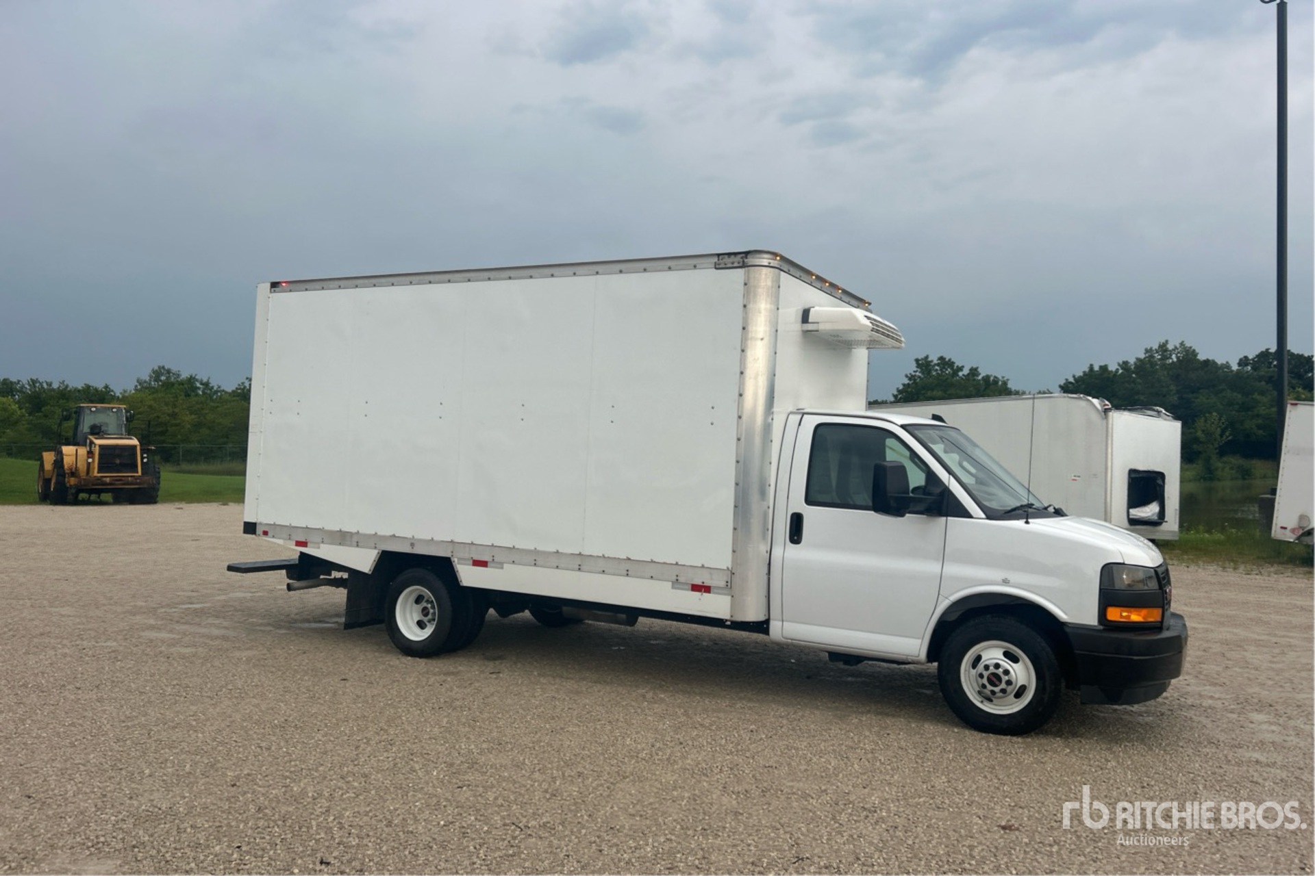 2024 GMC SAVANA G3500