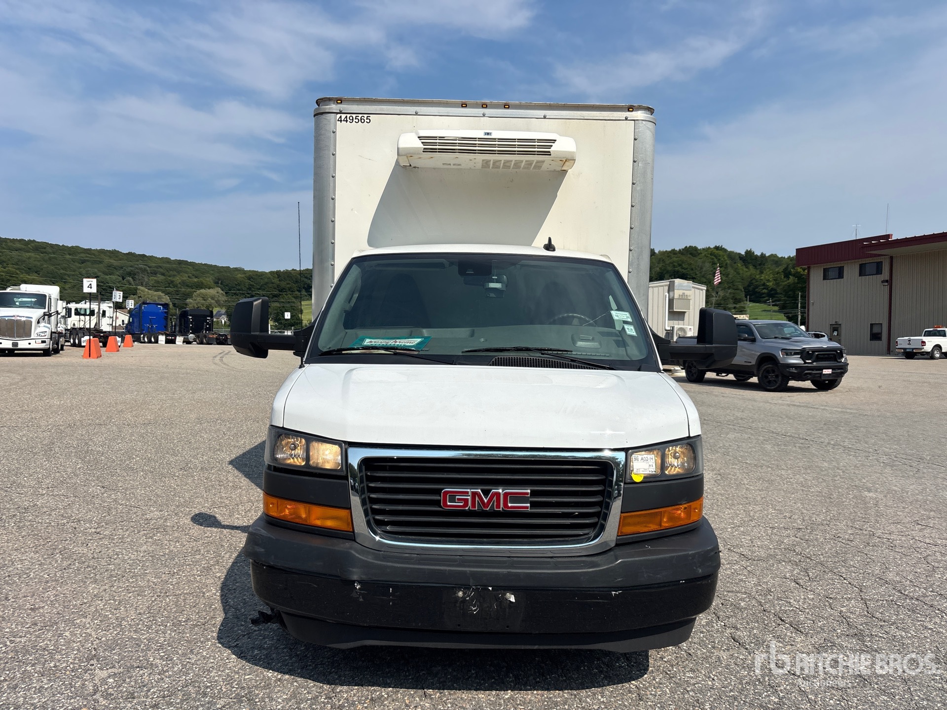 2024 GMC SAVANA 3500