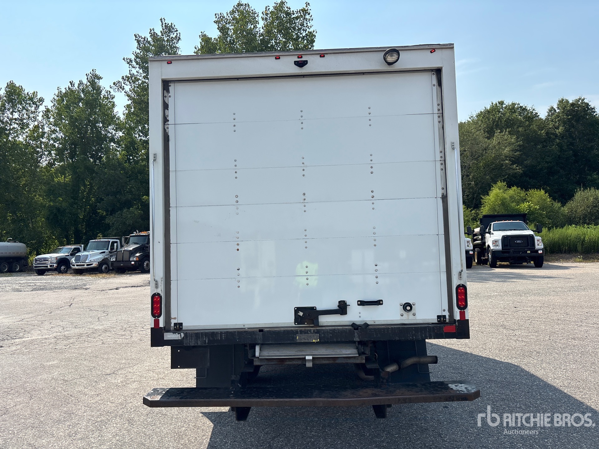 2024 GMC SAVANA 3500