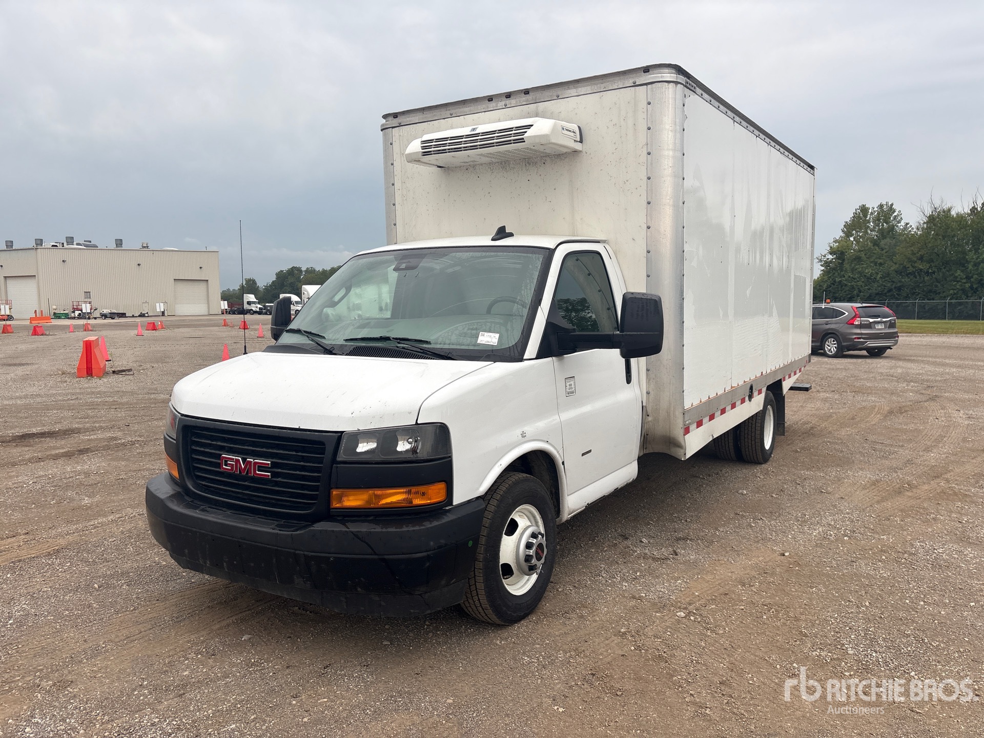 2024 GMC SAVANA G3500