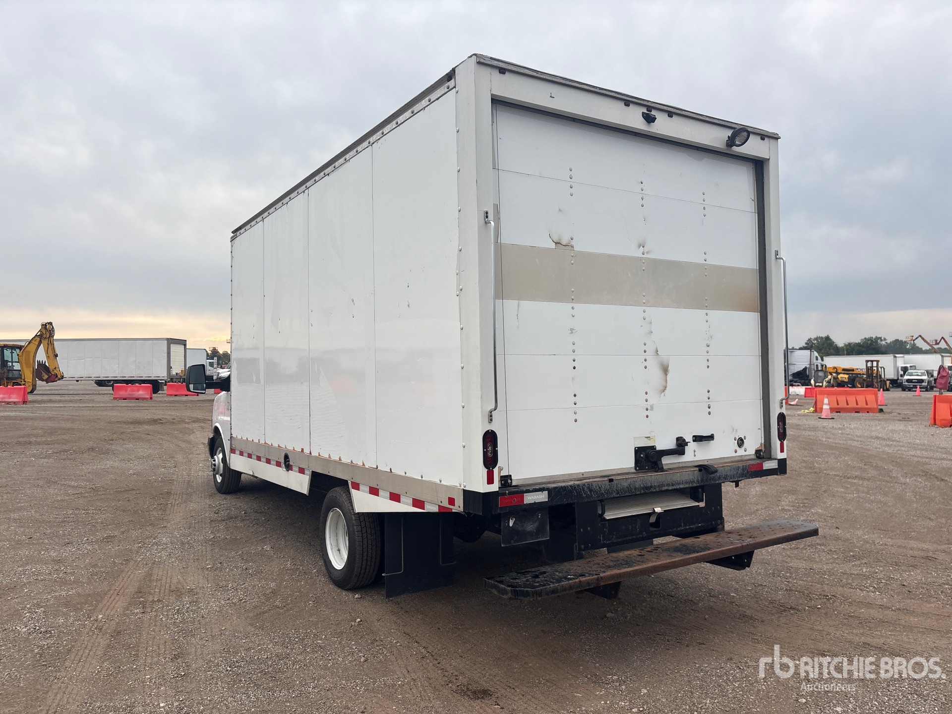 2024 GMC SAVANA G3500