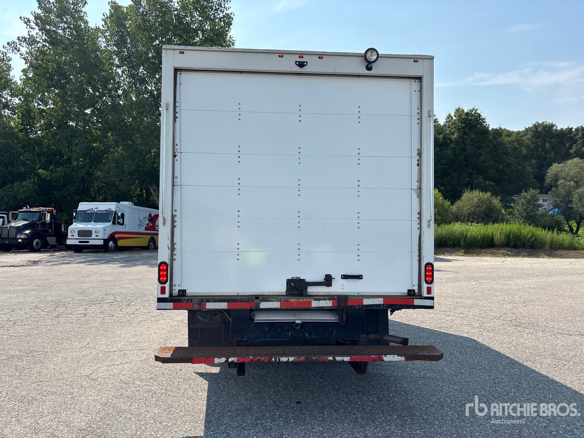 2023 GMC SAVANA 3500