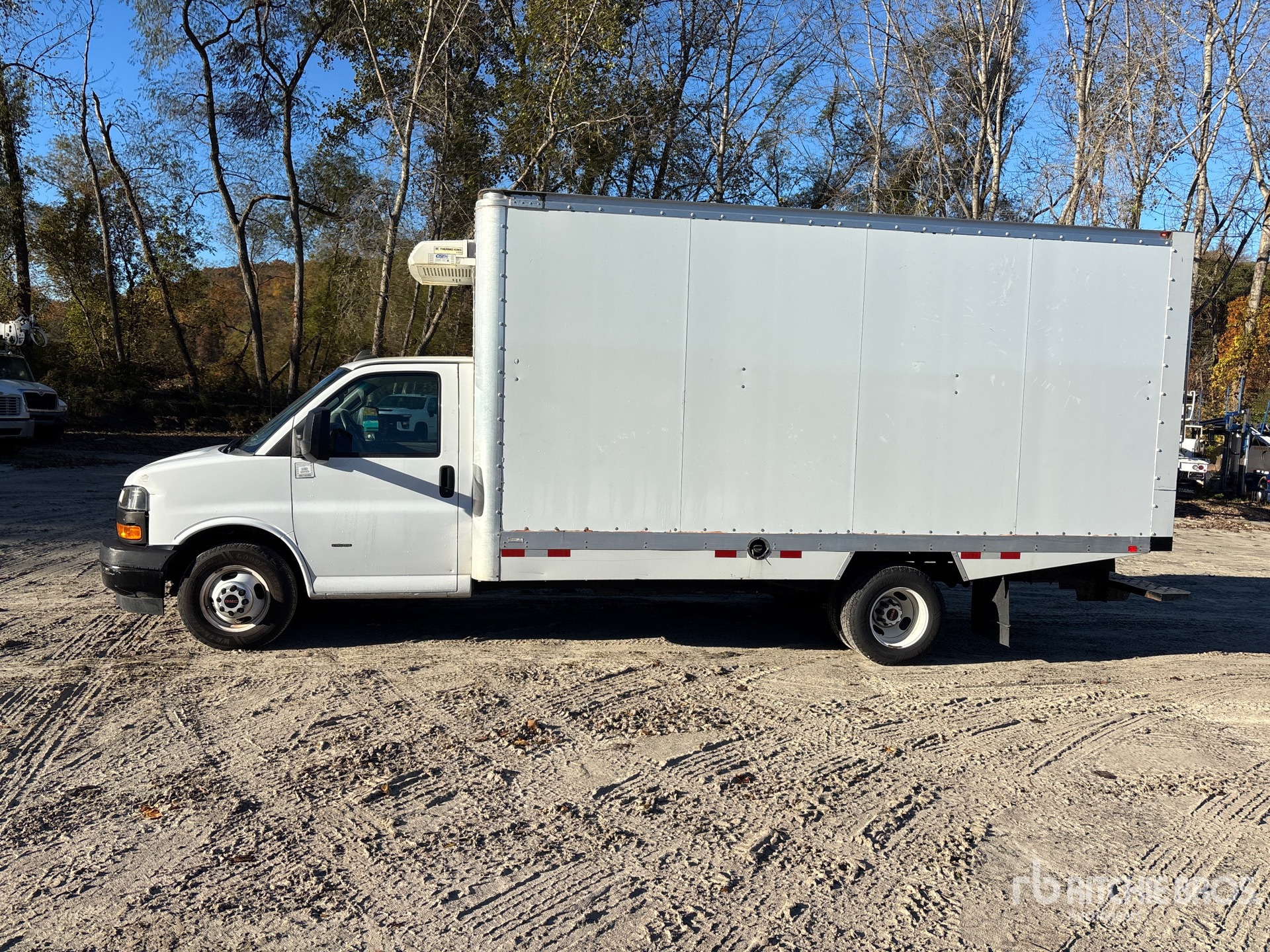 2023 GMC SAVANA 3500