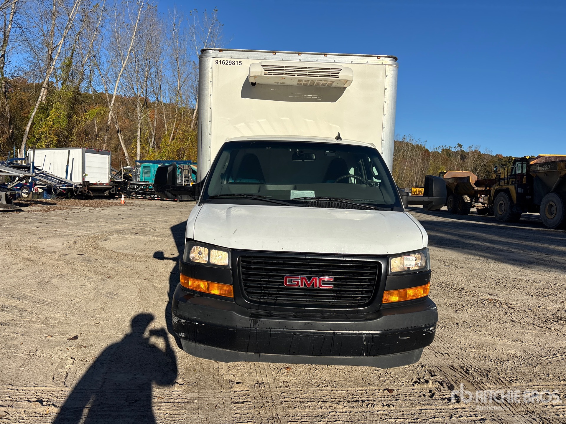2023 GMC SAVANA 3500