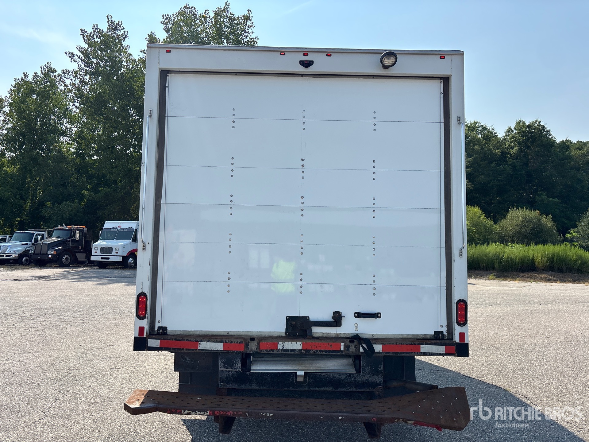 2023 GMC SAVANA 3500
