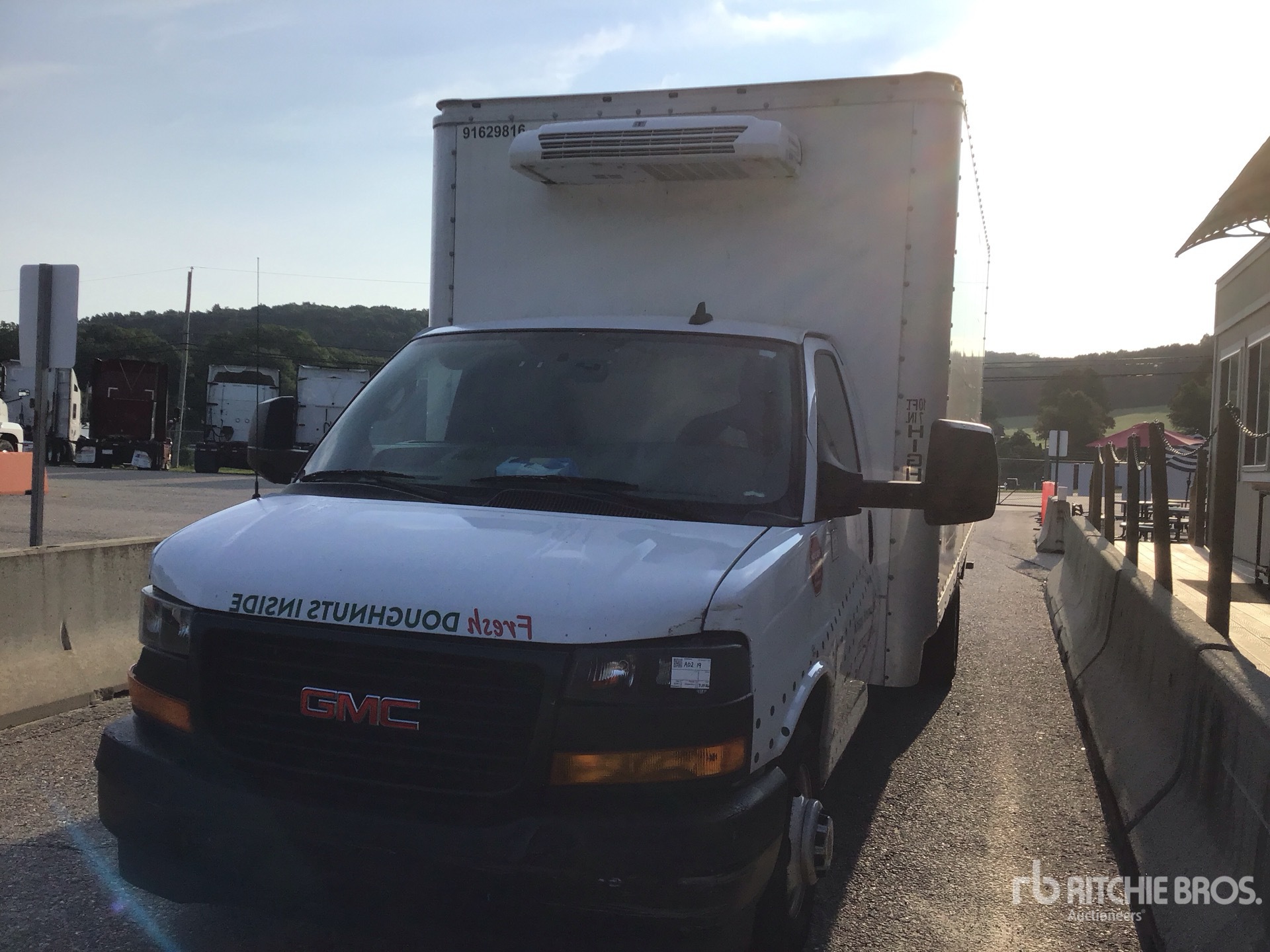 2023 GMC SAVANA 3500