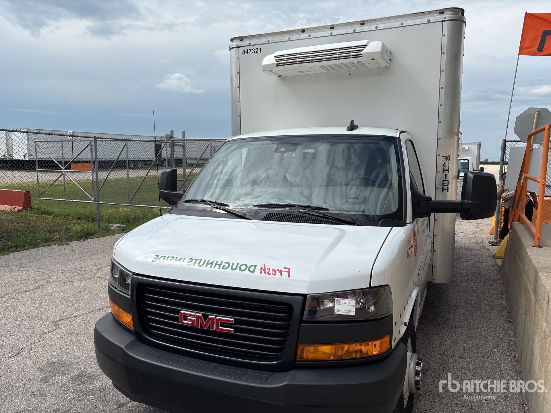 2024 GMC SAVANA G3500