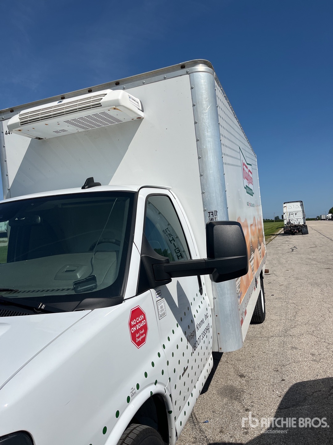 2024 GMC SAVANA G3500