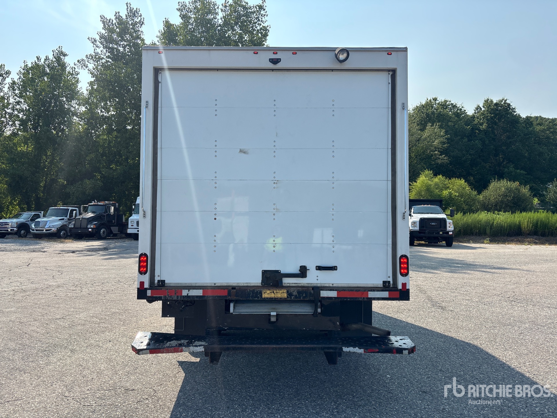 2023 GMC SAVANA 3500