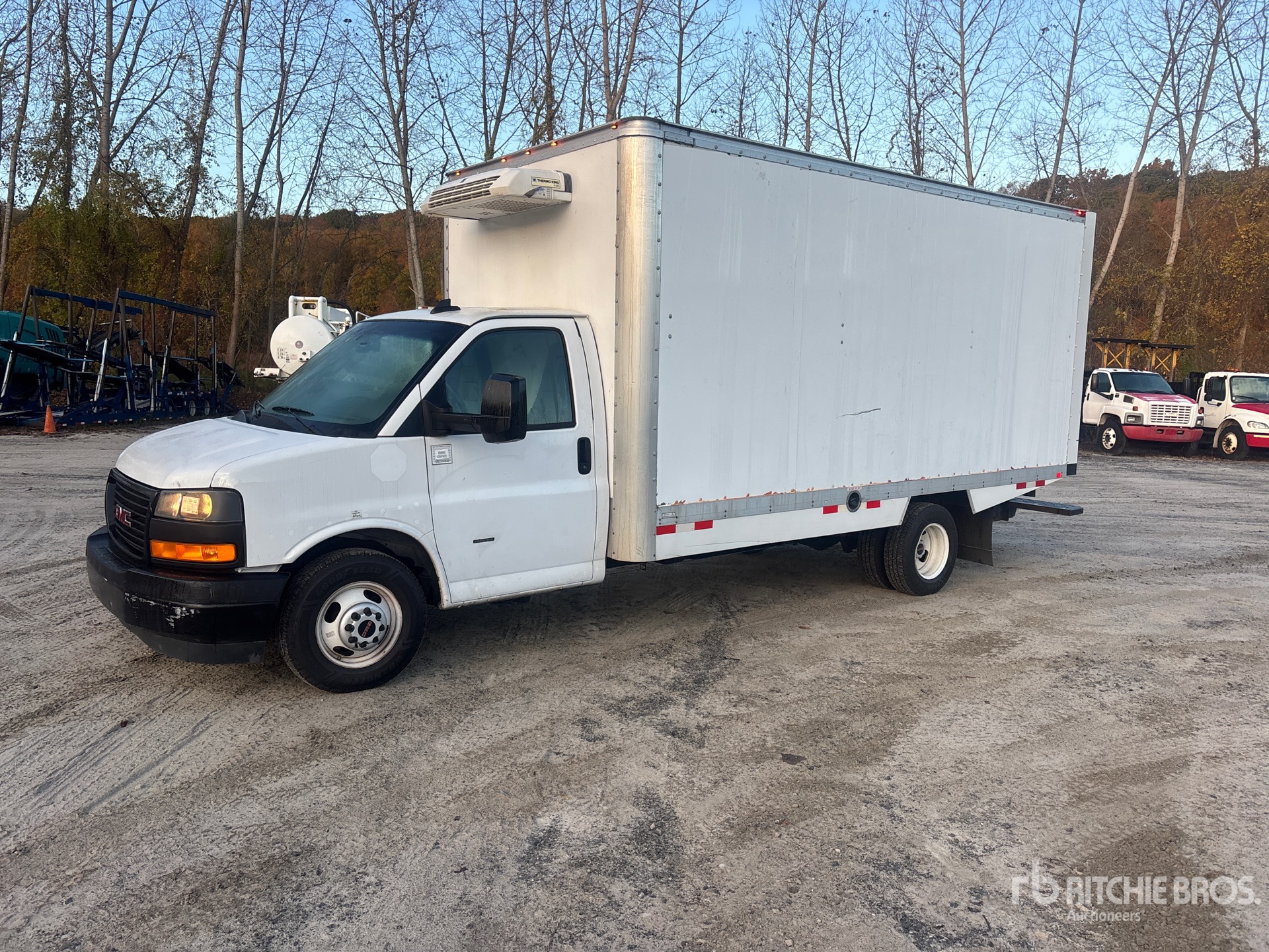 2023 GMC SAVANA 3500