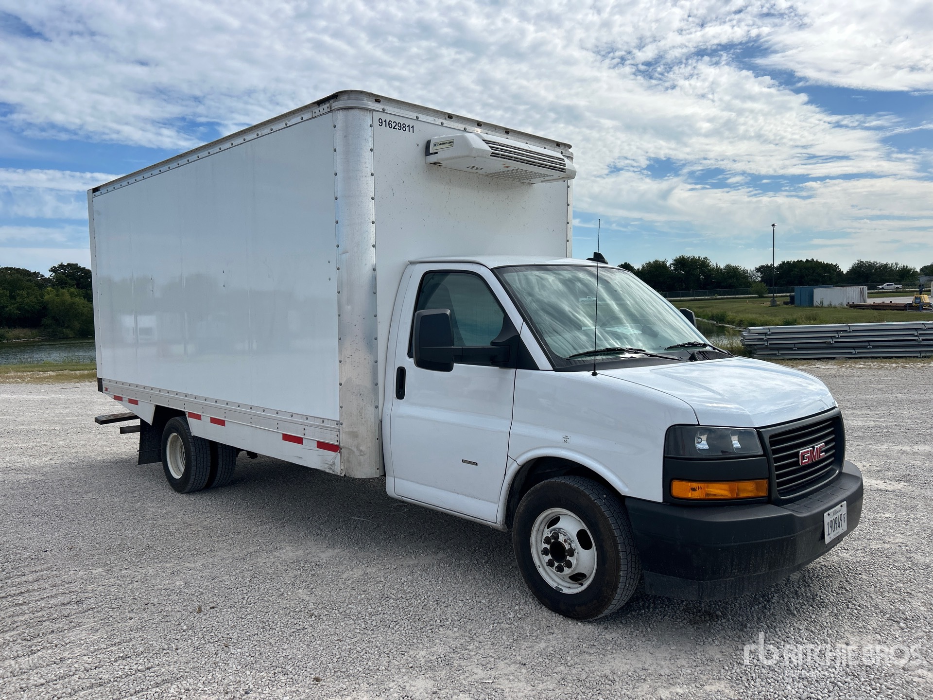 2023 GMC SAVANA G3500
