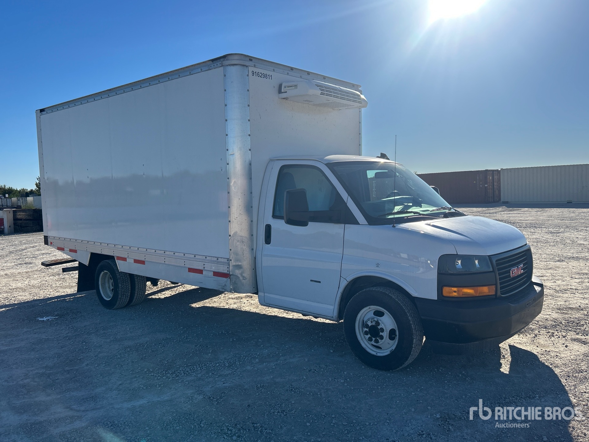 2023 GMC SAVANA G3500