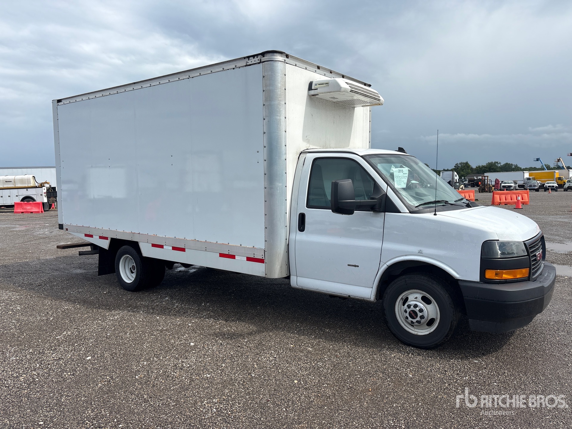 2023 GMC SAVANA G3500