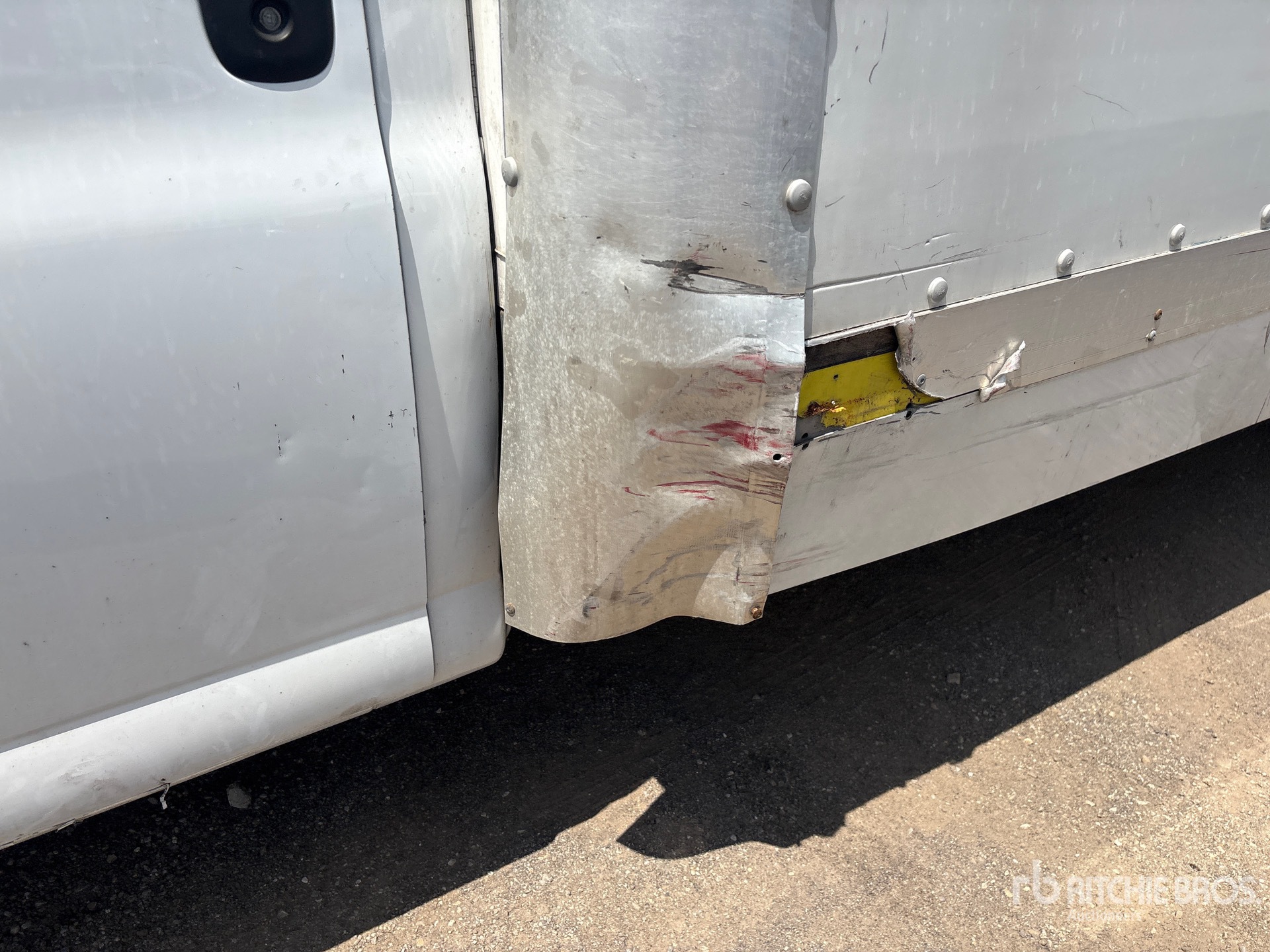 2023 GMC SAVANA G3500