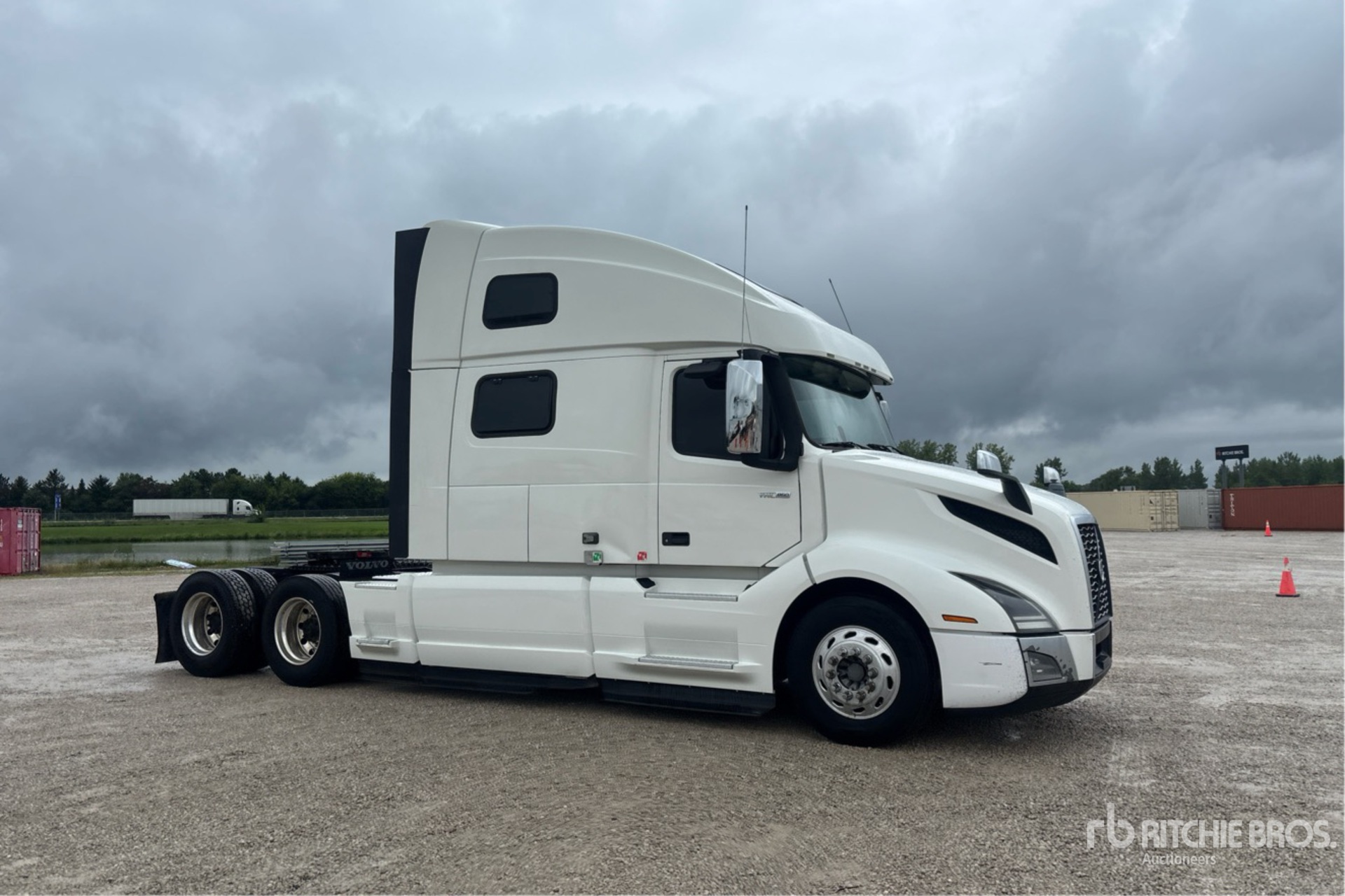 2020 Volvo VNL860