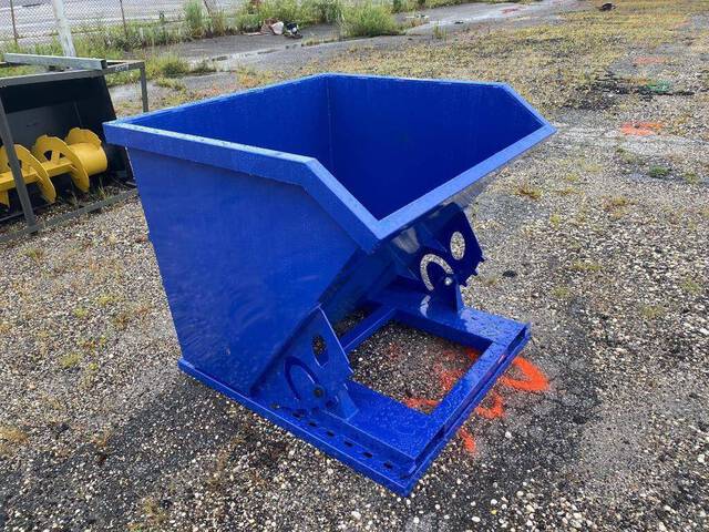Greatbear Self Dumping Hopper 1CY Blue Self-Dumping Hopper (Unused)