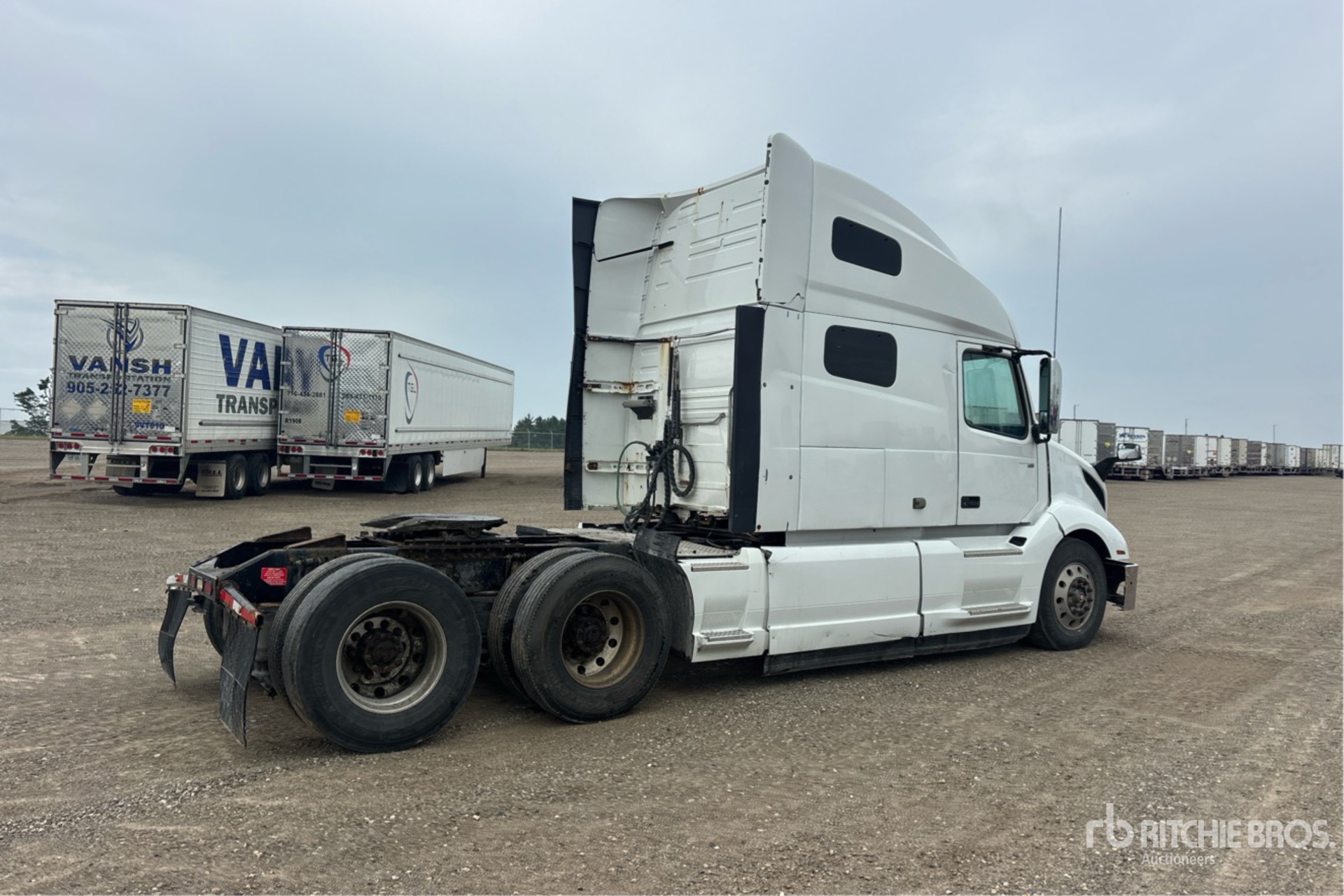 2020 Volvo VNL