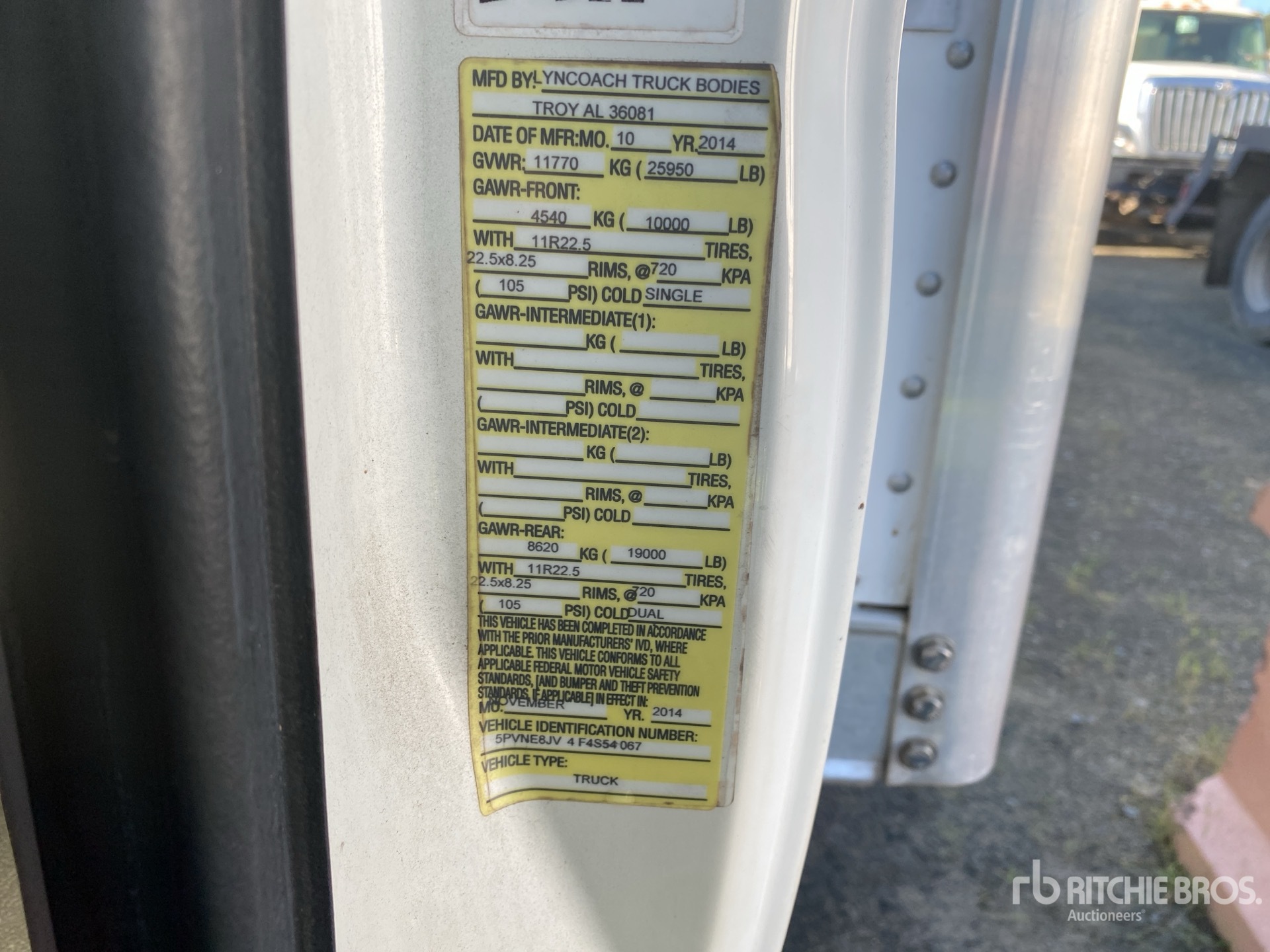2015 Hino 268