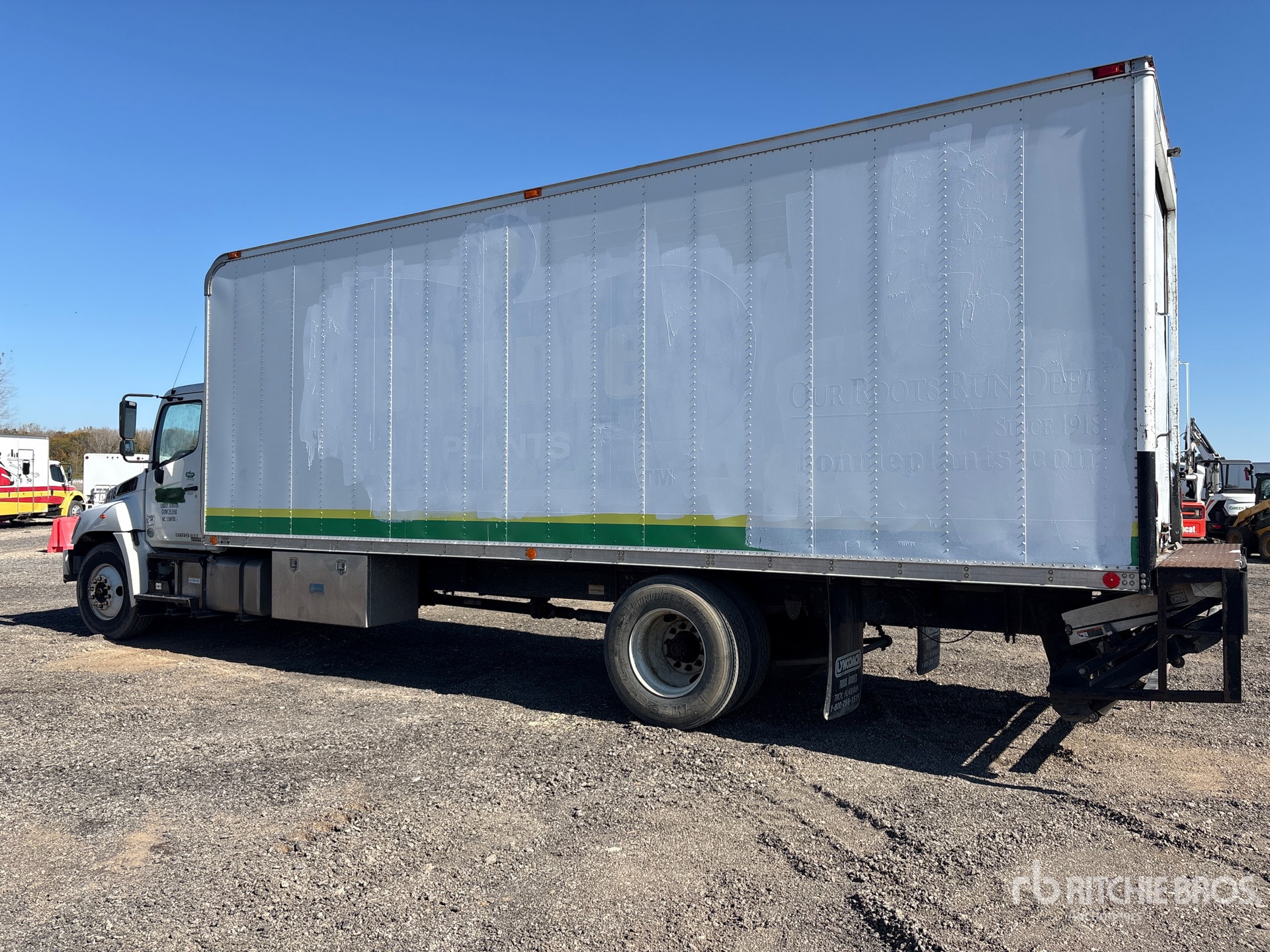 2015 Hino 268