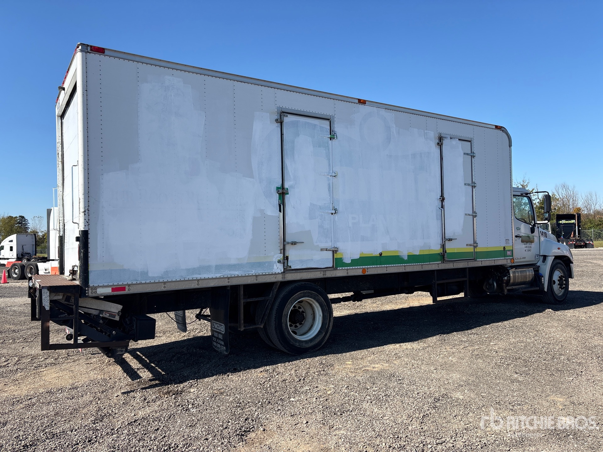 2015 Hino 268