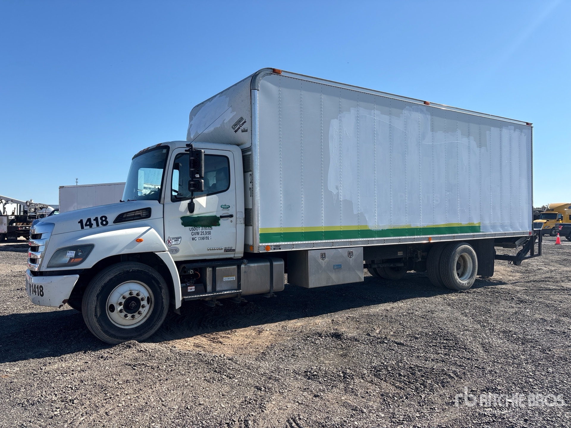 2015 Hino 268
