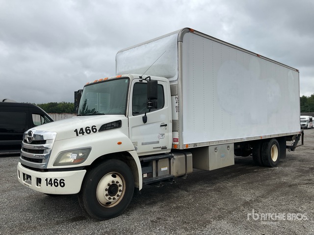 2015 Hino 268 Van Truck