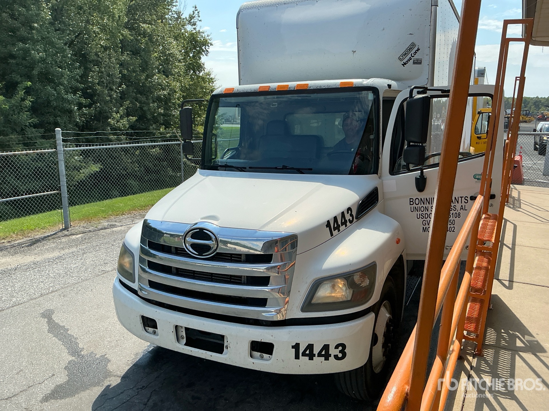 2015 Hino 268