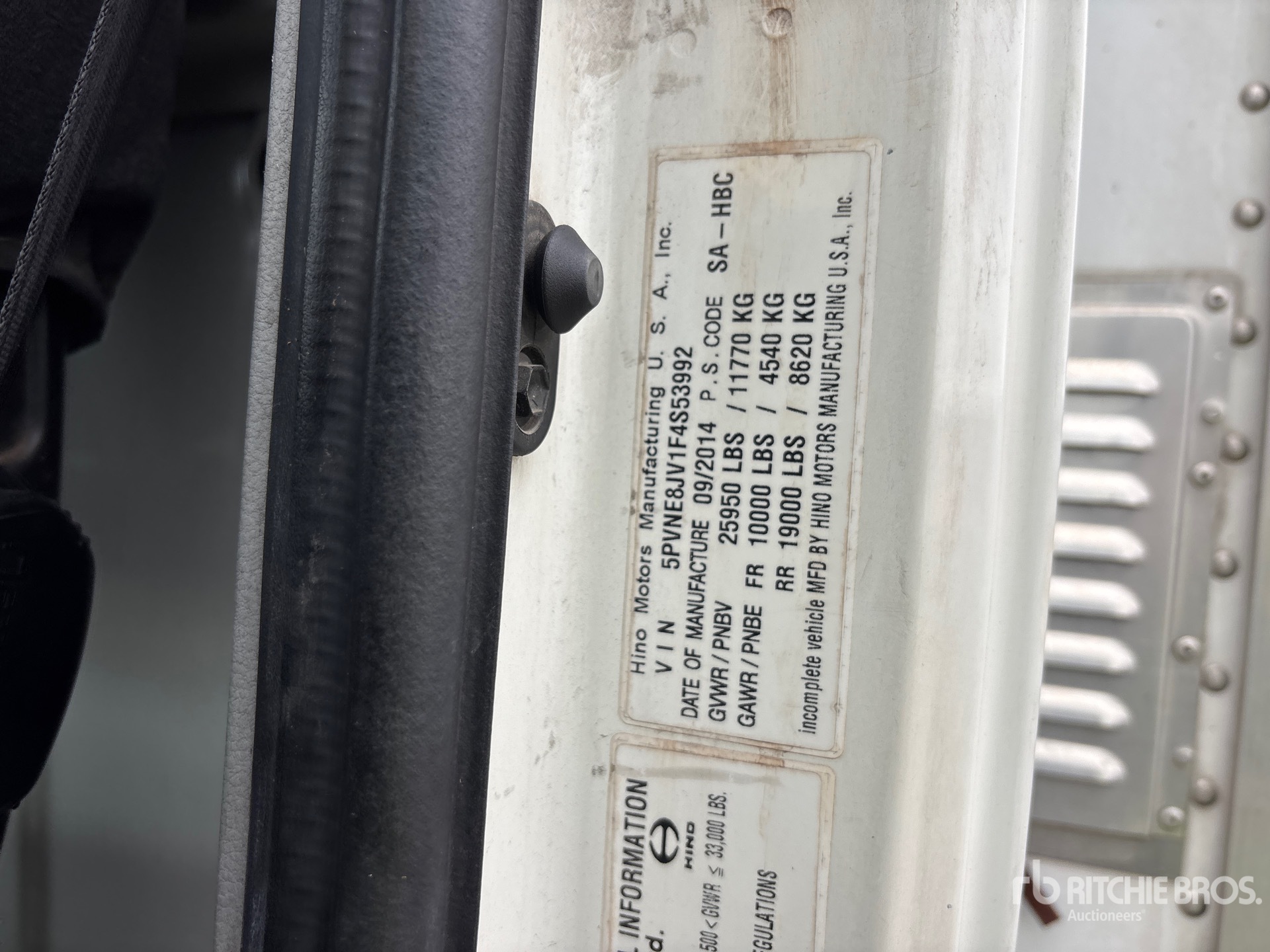 2015 Hino 268