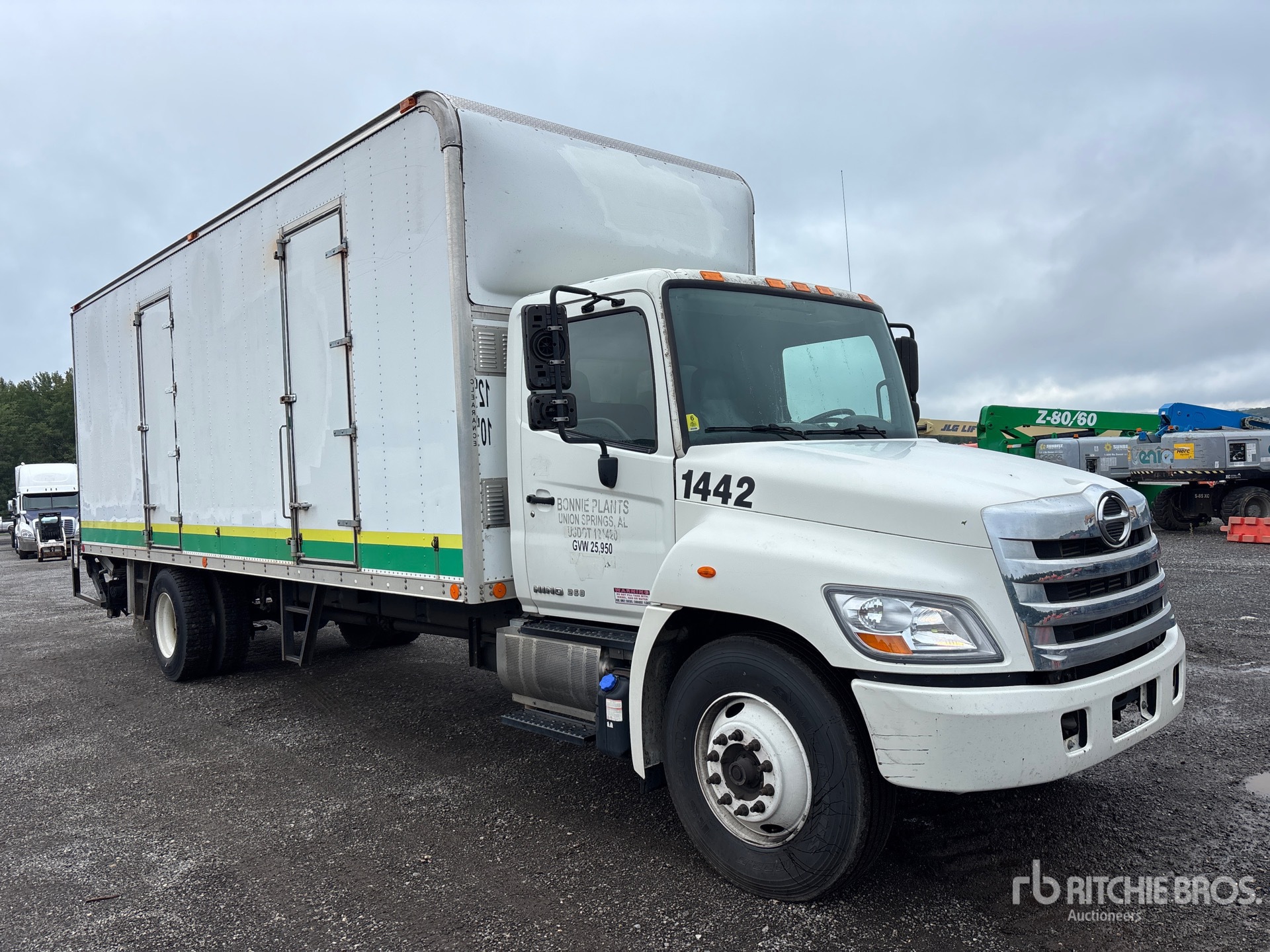 2015 Hino 268