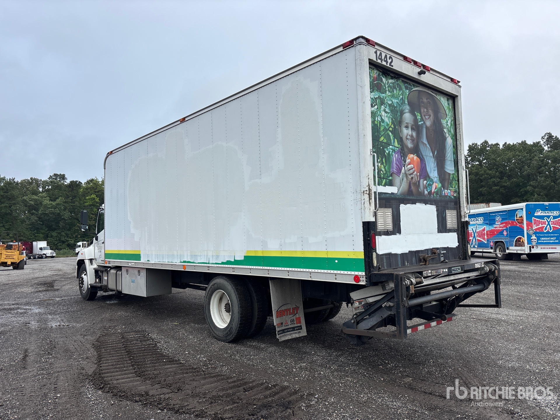 2015 Hino 268