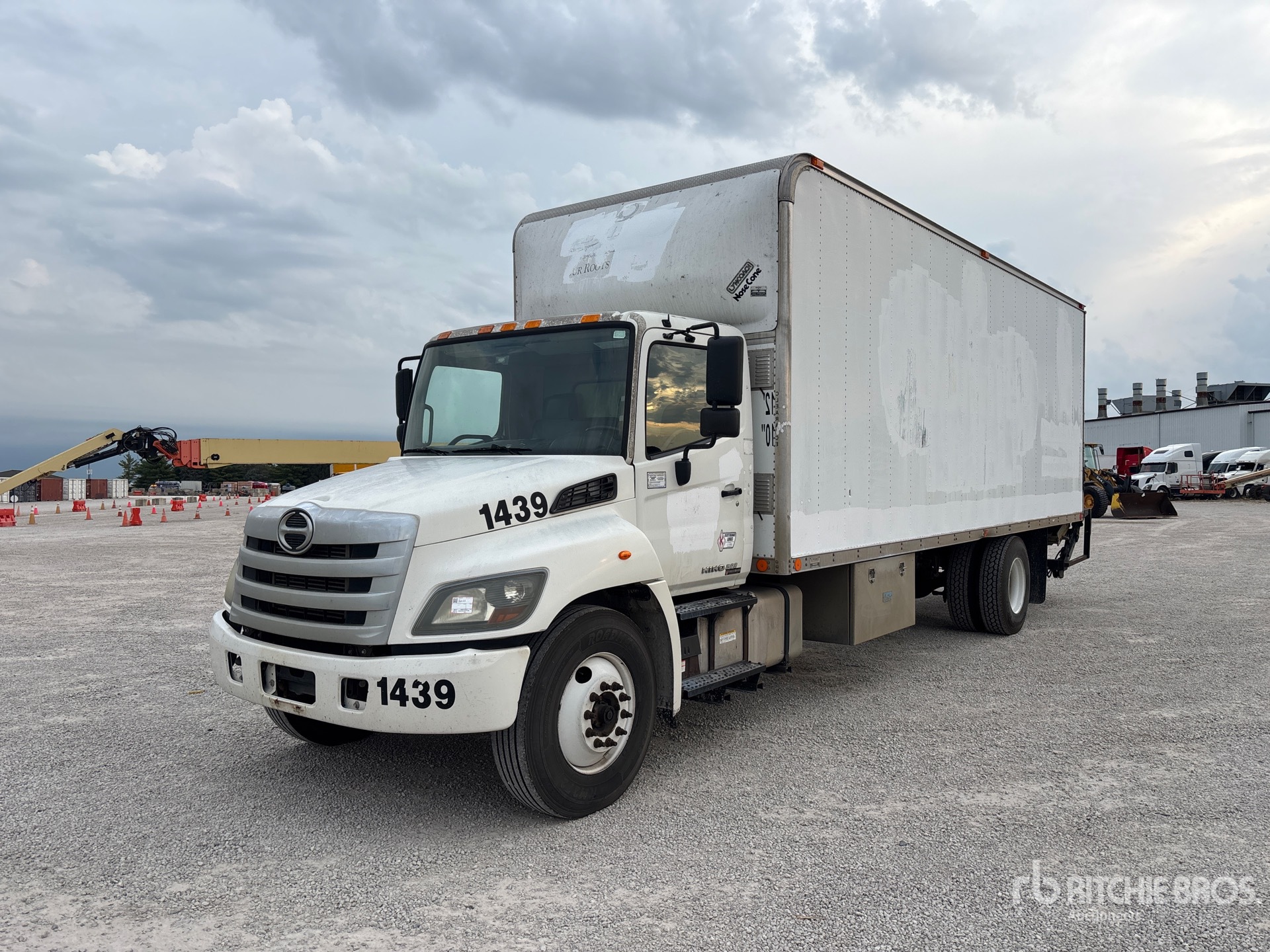 Photo of 2015 Hino 268