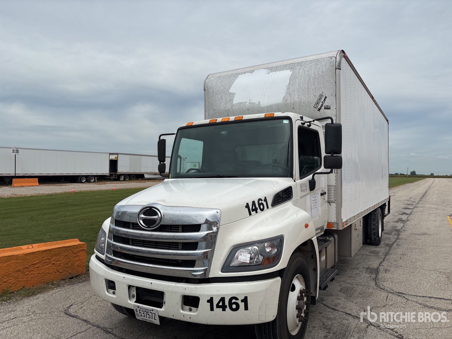 2015 Hino 268