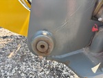 Chassis with Quick Coupler to Arms Pins