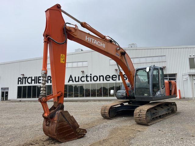 2013 Hitachi ZX200-3 Tracked Excavator