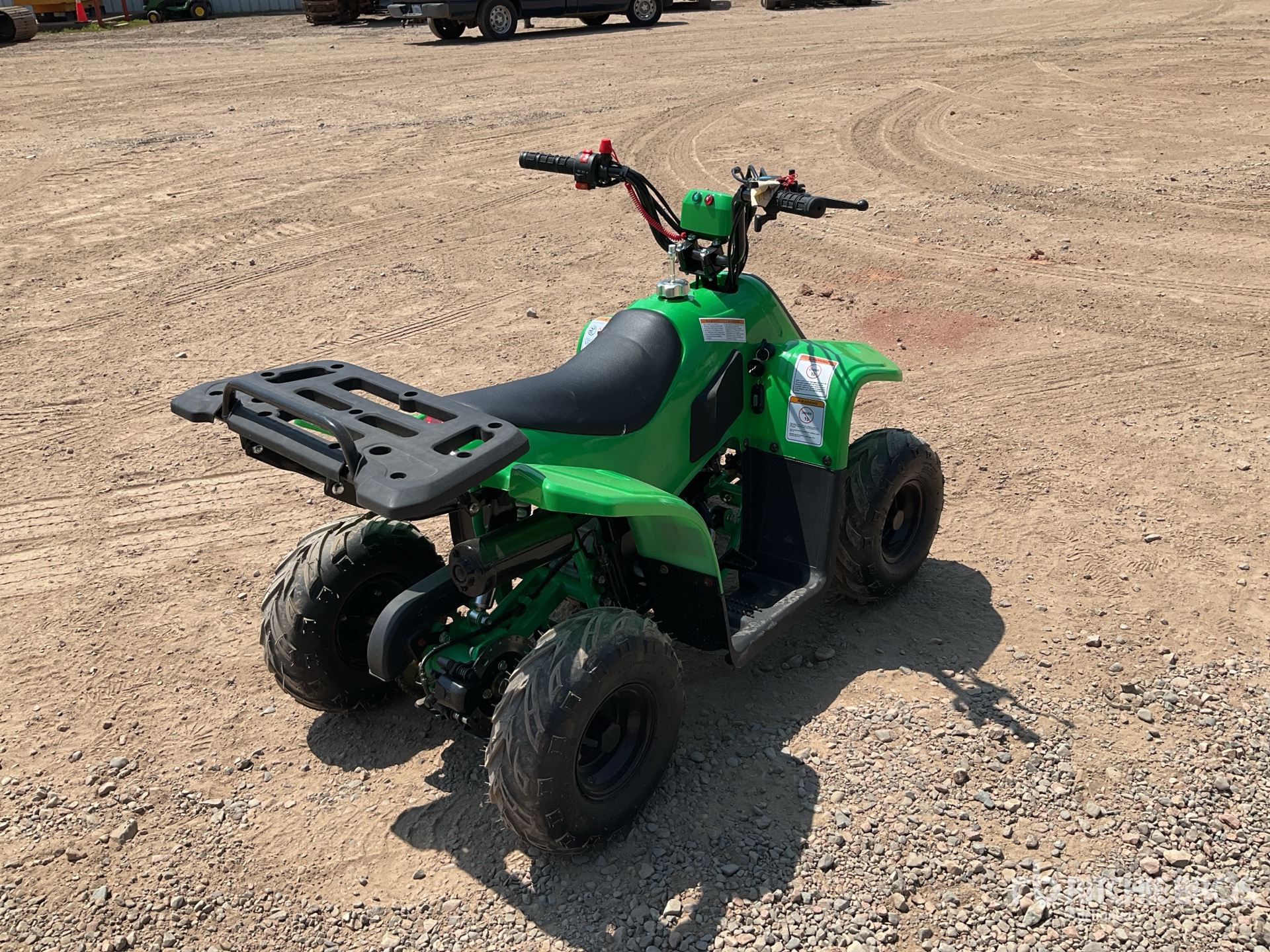 General Appearance with Picture, Right Rear Corner