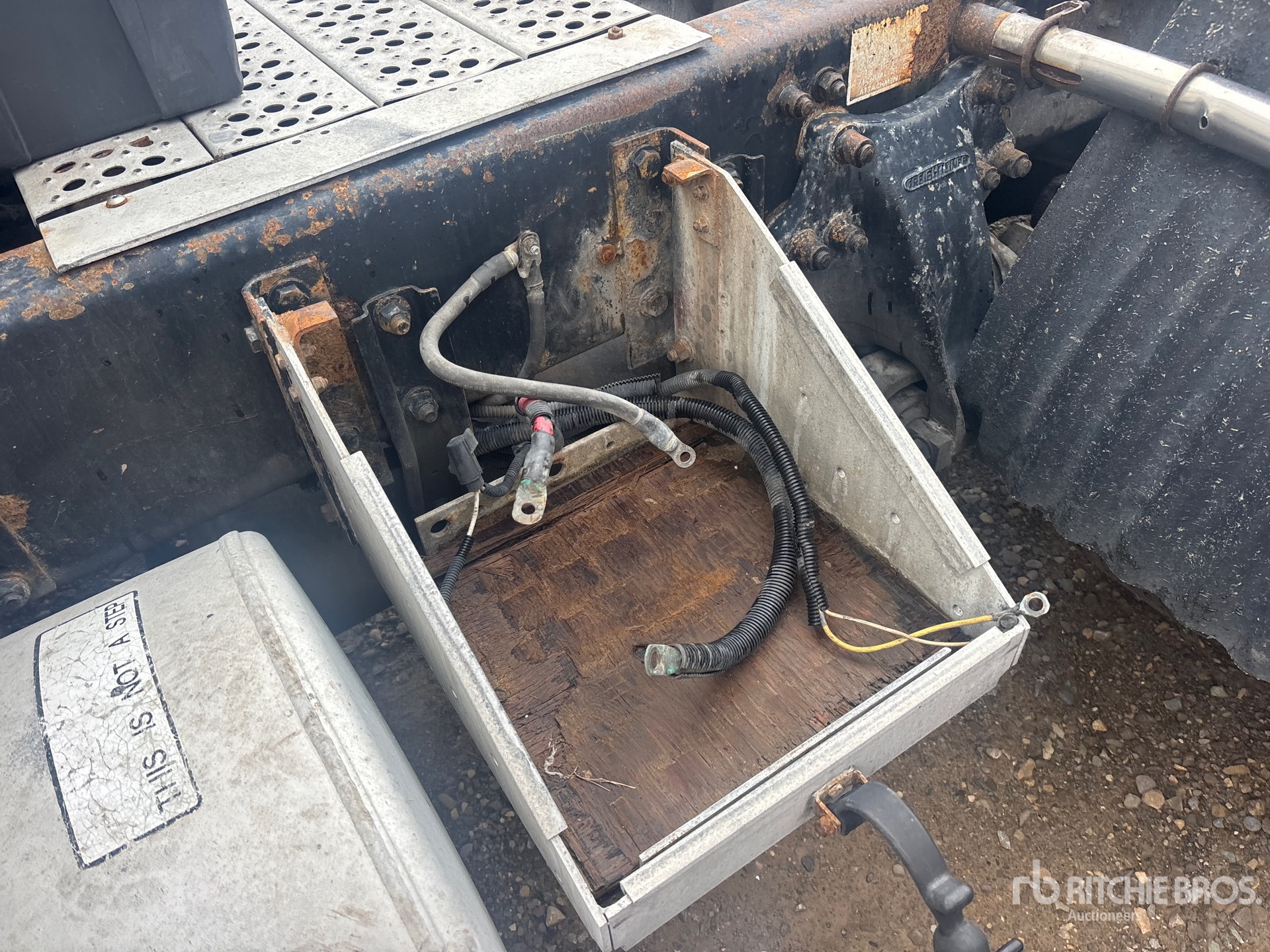 1996 Freightliner FLD 120