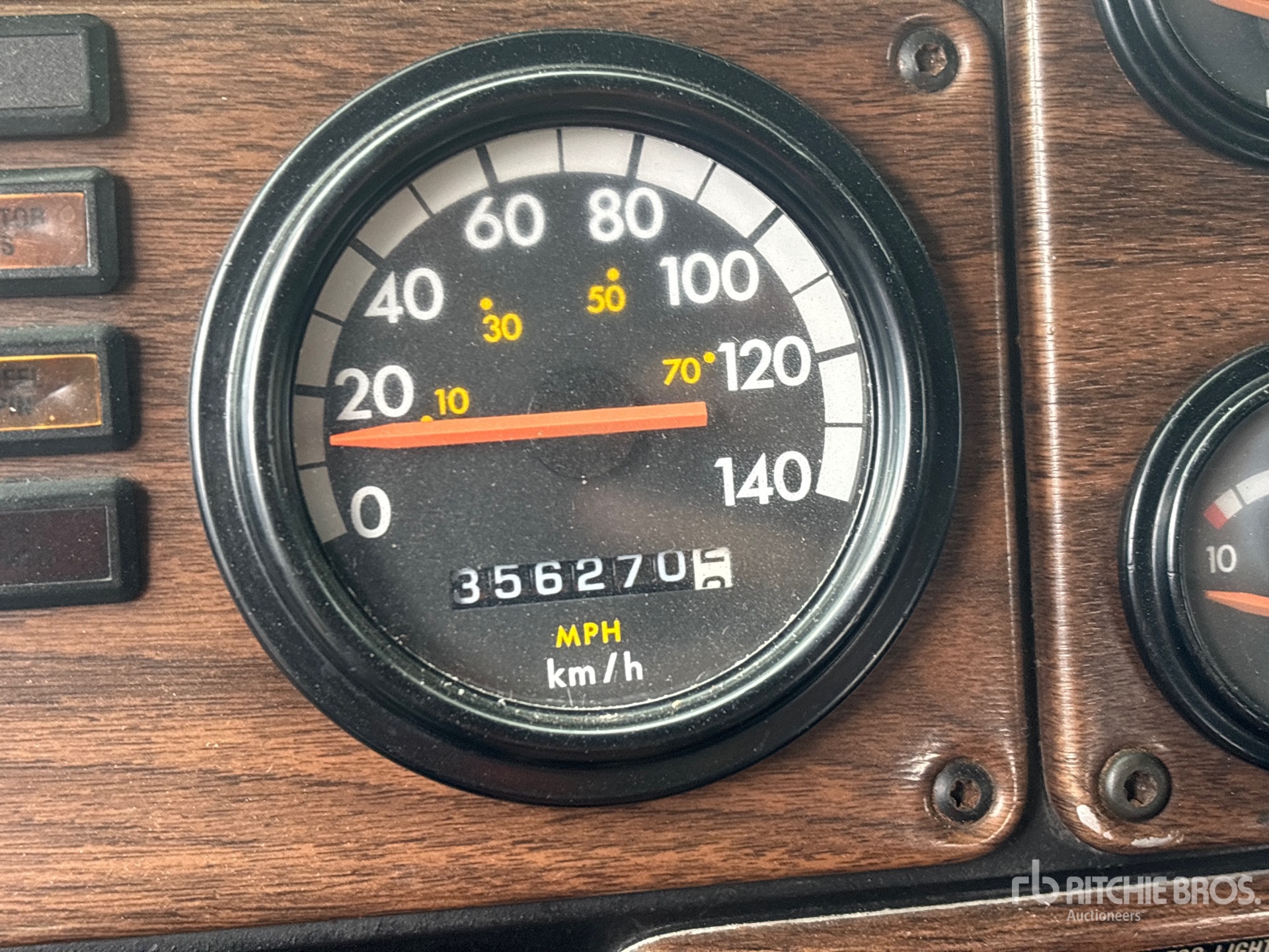 1996 Freightliner FLD 120