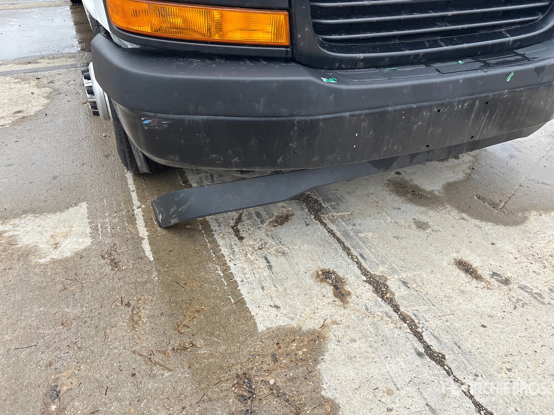 2023 GMC SAVANA G3500