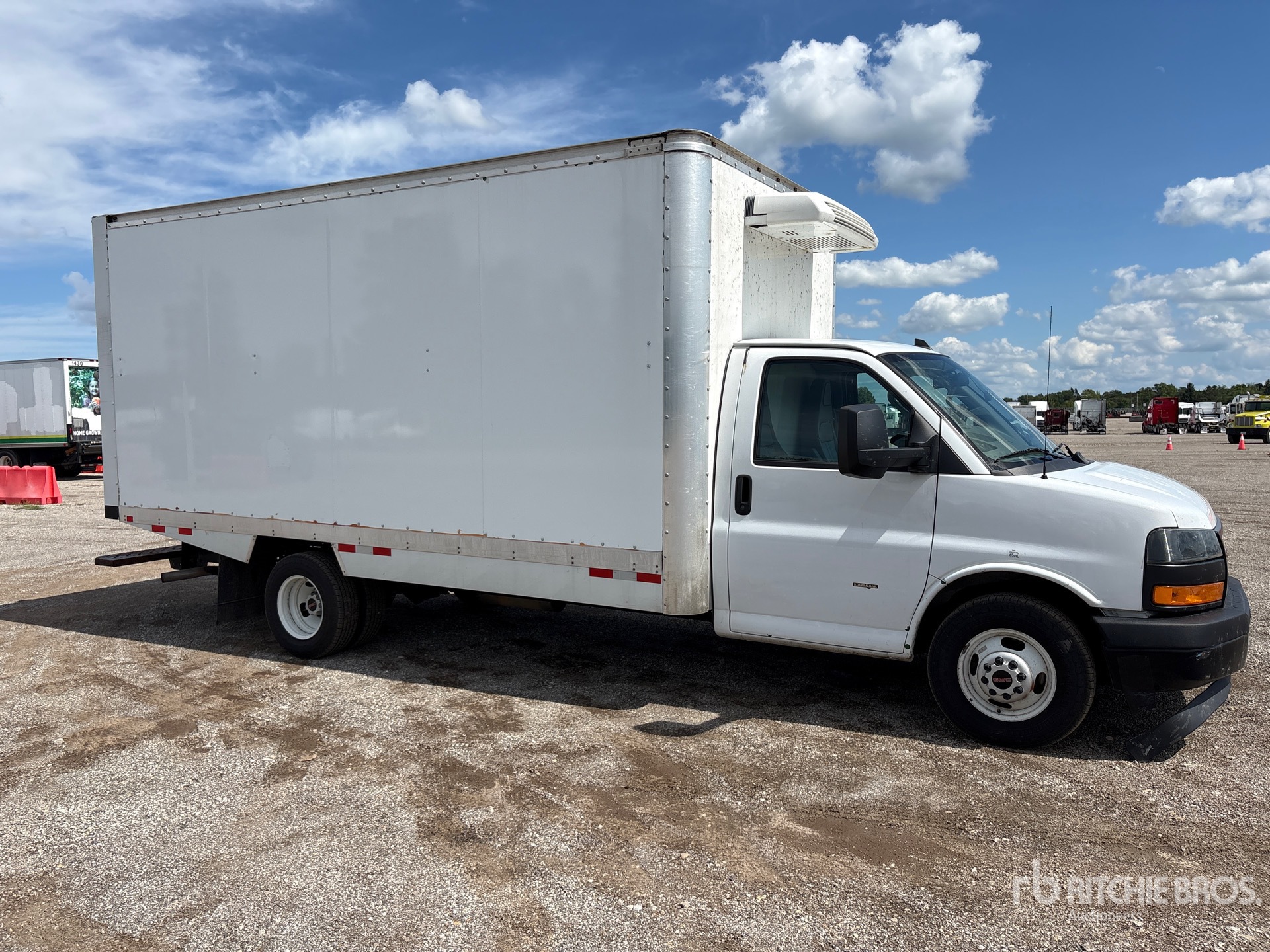 2023 GMC SAVANA G3500