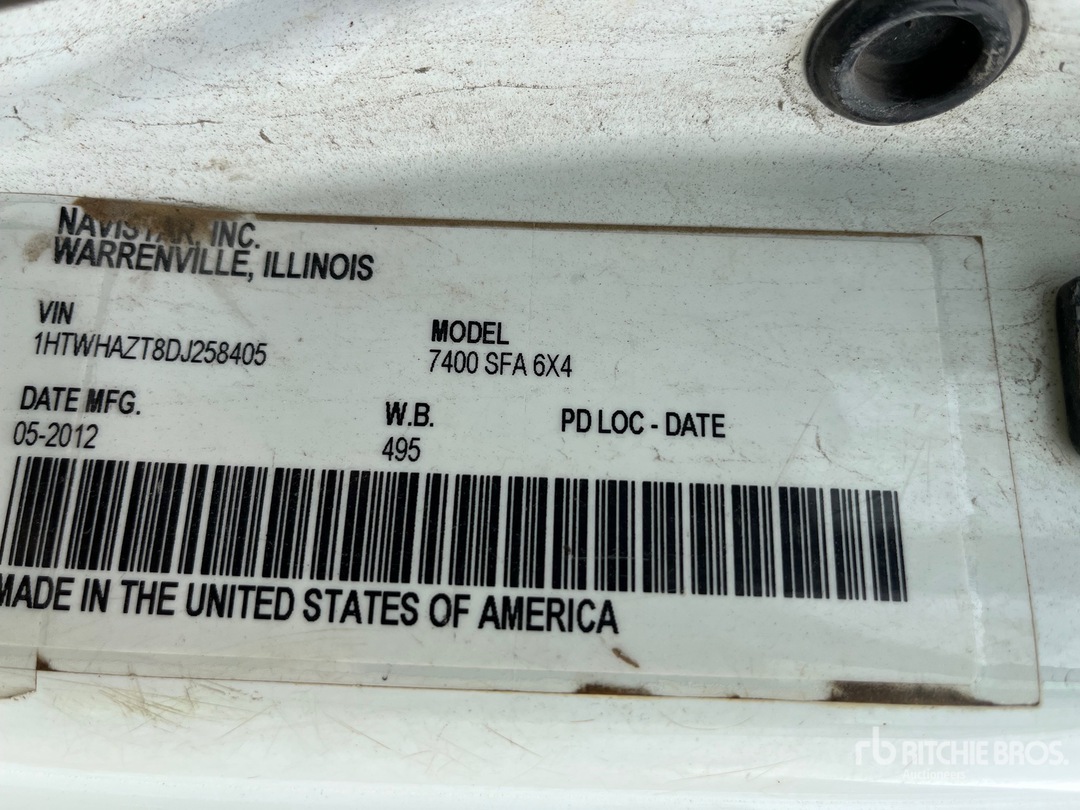 Photo of a 2013 International 7400