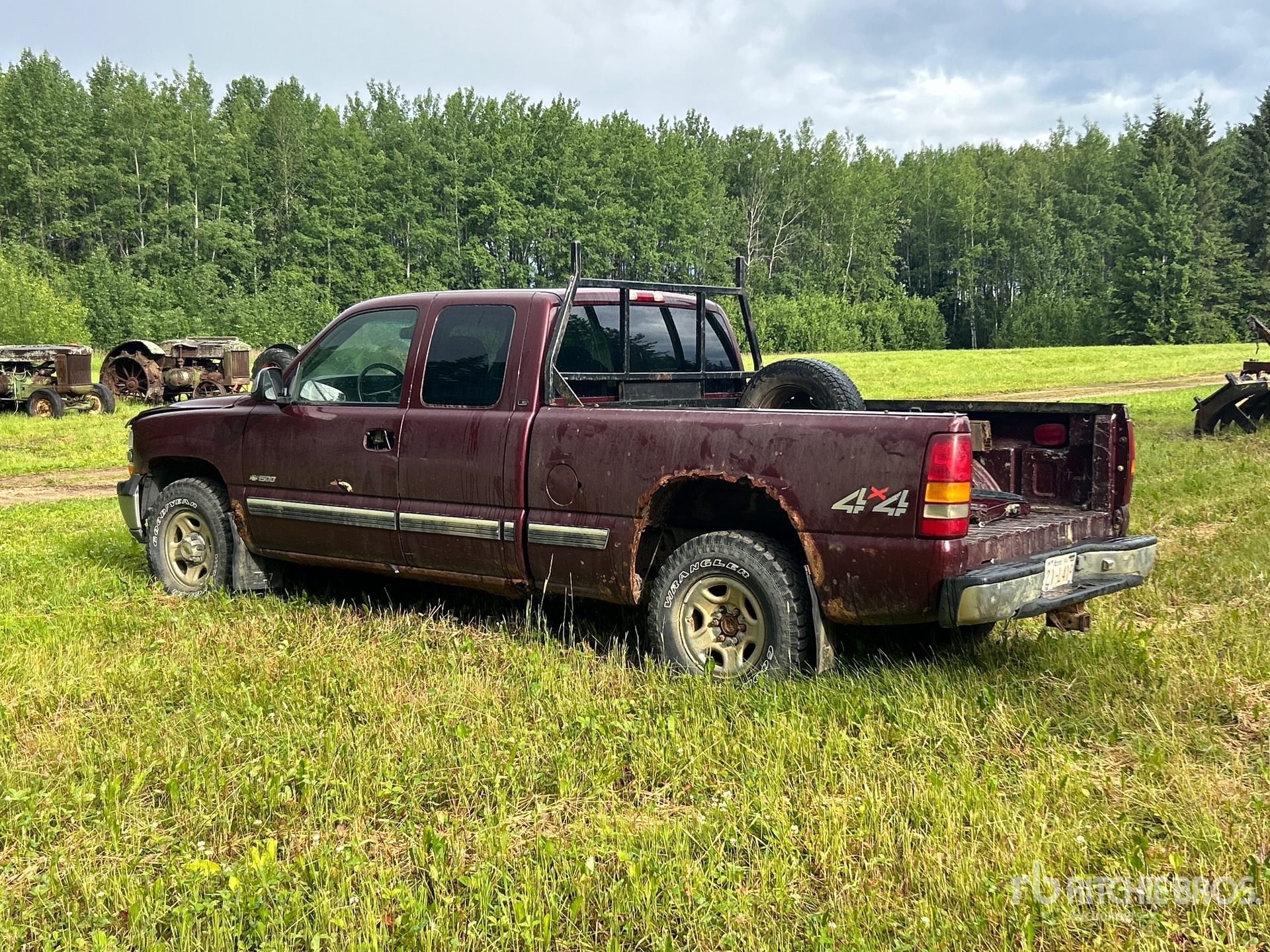 General Appearance with Picture, Left Rear Corner