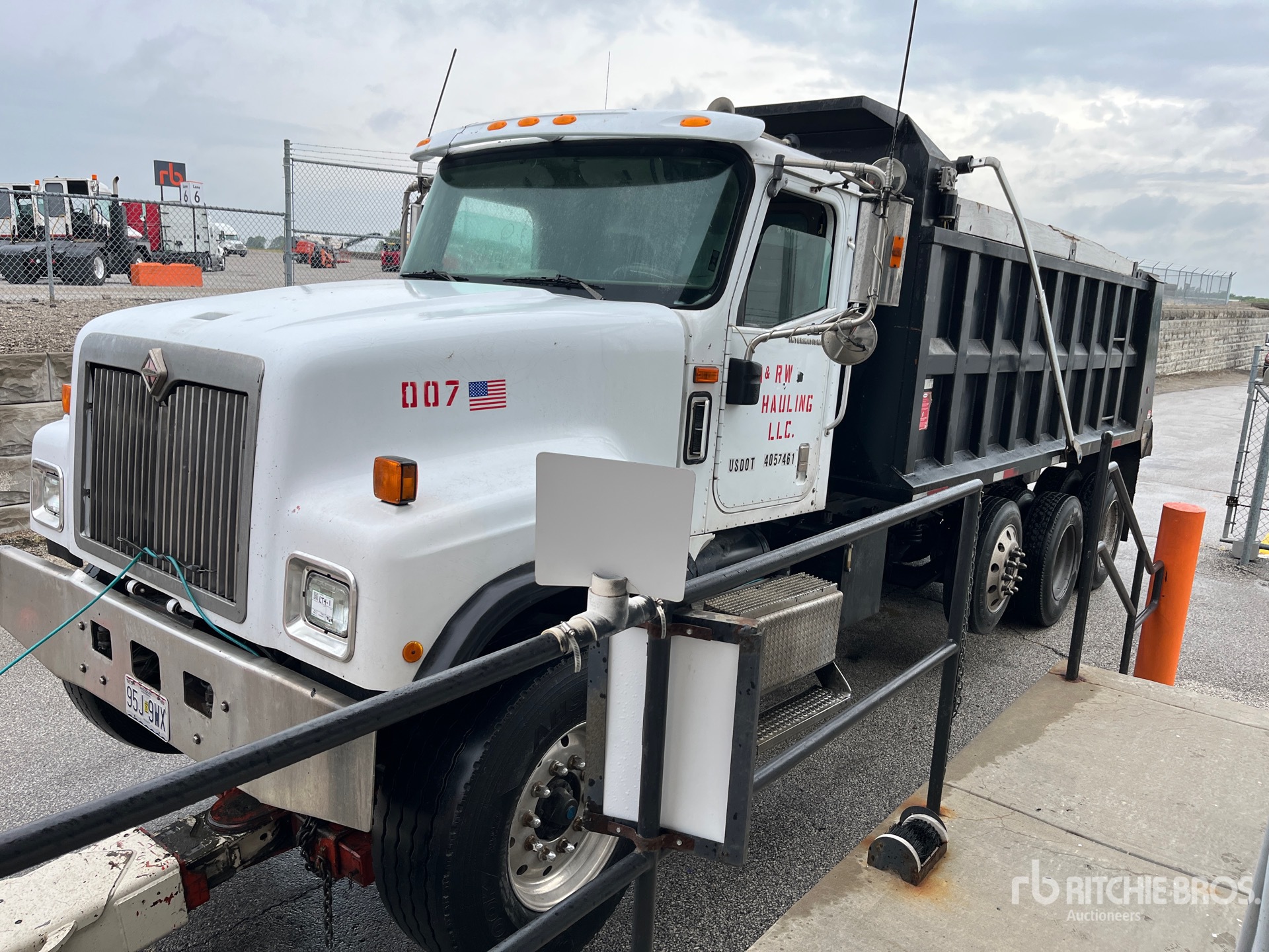 2005 International PAYSTAR 5500I