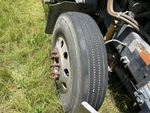 Underbody with Right Steer Tire
