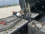 4 Underbody - Truck with Kit Húmedo Para Tuberías