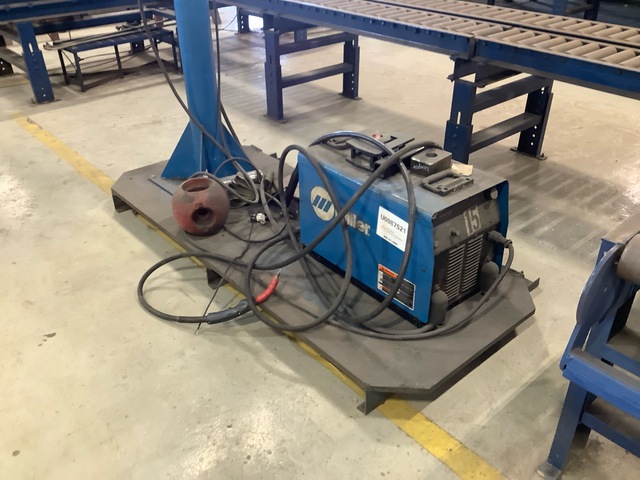 Miller Invision 456P MIG Electric Welder (Inoperable)